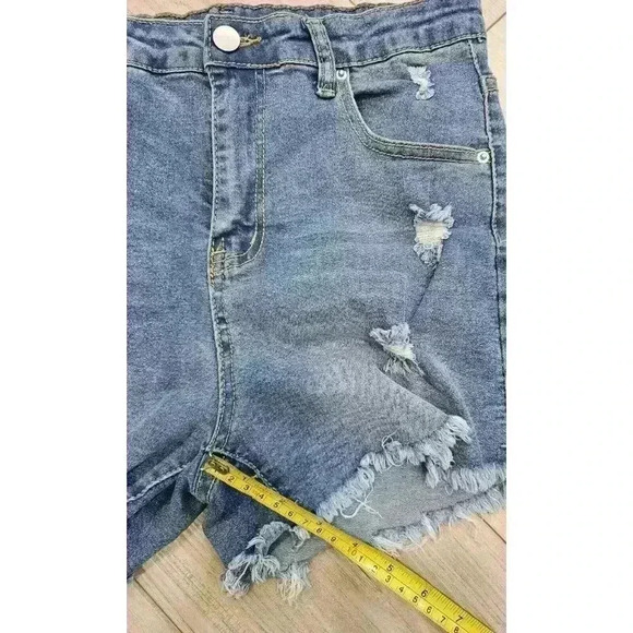 NWT Rocky Roxy Blue Denim Shorts Women's Sz Medium Distressed Frayed Hem Stretch - Picture 6 of 8
